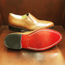 Load image into Gallery viewer, Landon Wing Tip Chestnut
